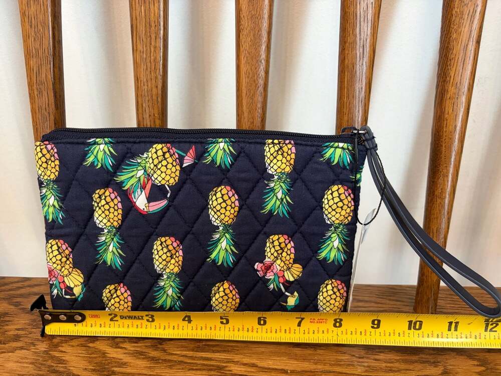 Vera Bradley Escapade Wristlet Toucan Party Pineapple Print